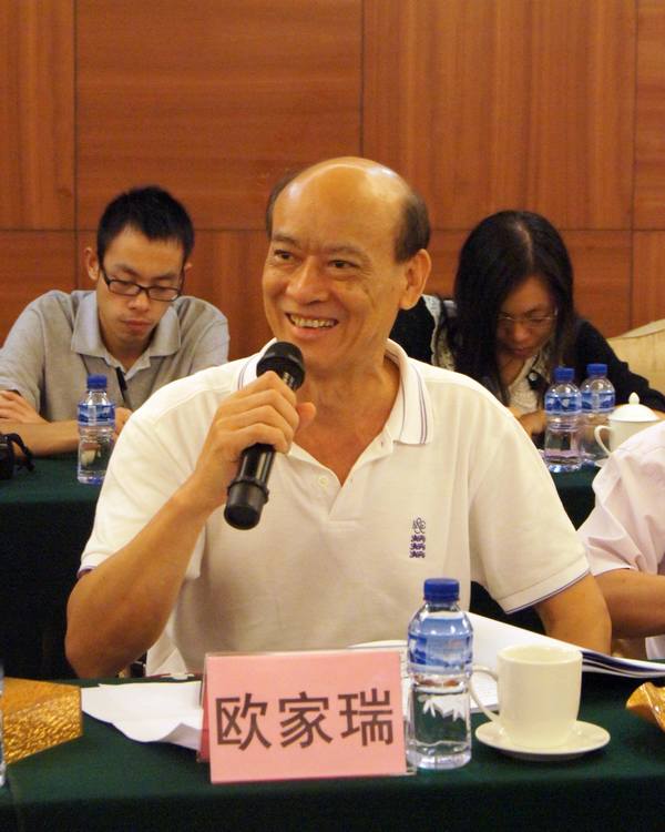 ͼ3����ҵ����ŷ������¶΢Ц����������������ллר���鼰��ý����й�ʮ�����ֶĲ�����ַ��ש���յĸ߶�����