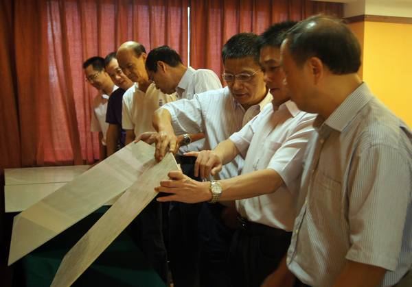 ͼ4��ר���ֳ�������ɫ�����Ʒ